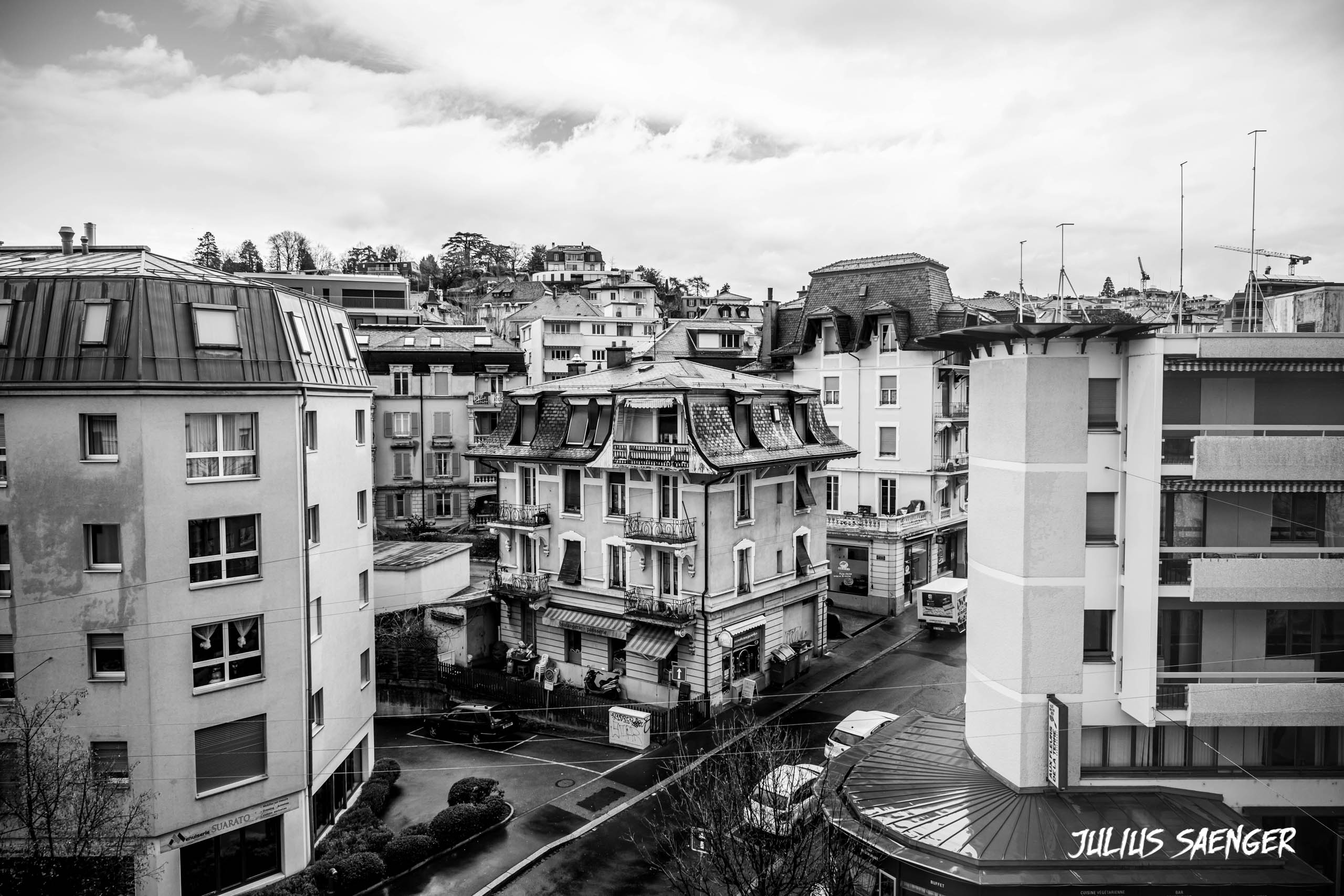 Schwarz Weiss Bild von Haus in Lausanne